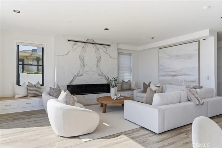 17007 Edgewater Lane, Huntington Beach, California 92649