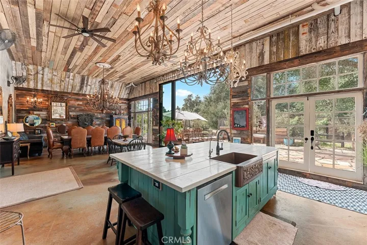 6,000sqft Barn Kitchen and dining
