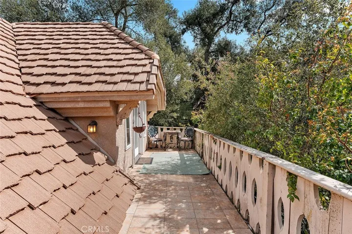Balconly for the 1BD/1BA Studio Apartment