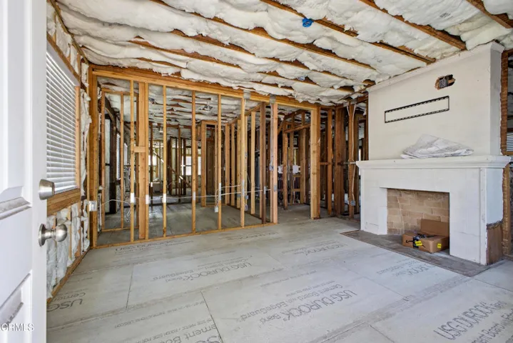 egpimaging_1042W62ndStreet_006_FLEXMLS