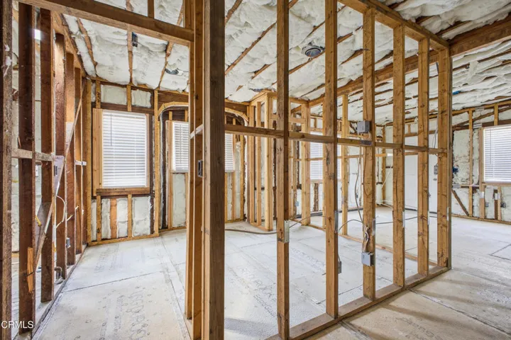 egpimaging_1042W62ndStreet_016_FLEXMLS