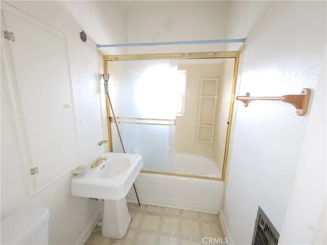 upstairs bathroom