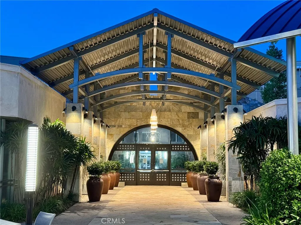 Clubhouse Entry