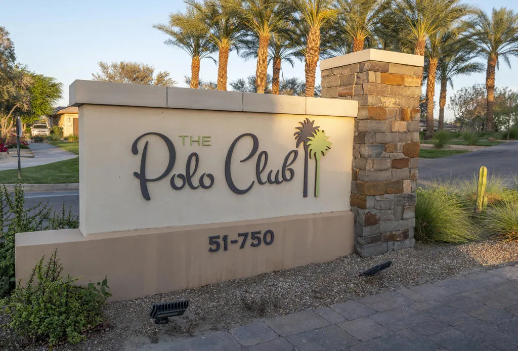 Tril Polo club sign