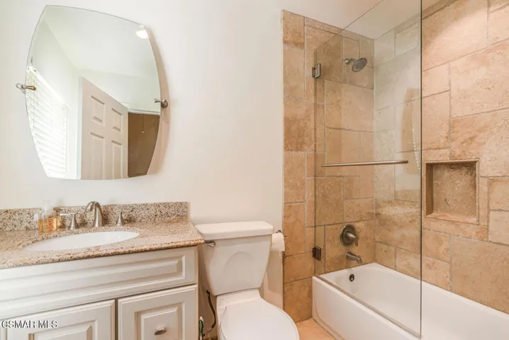 5679 Slicers Cir Agoura Hills-large-022-