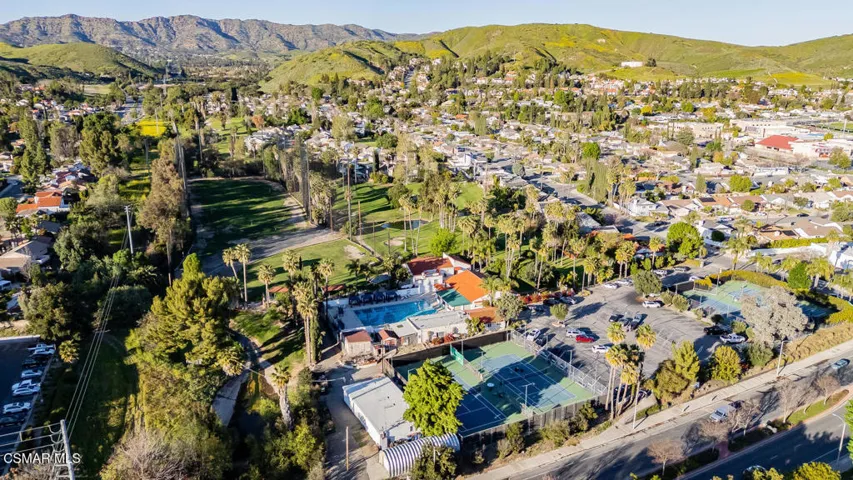 5679 Slicers Cir Agoura Hills-large-028-