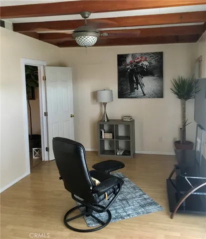 Family room/possible 4th bedroom