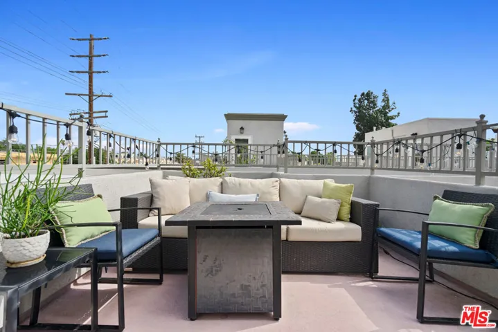 Private Rooftop Deck