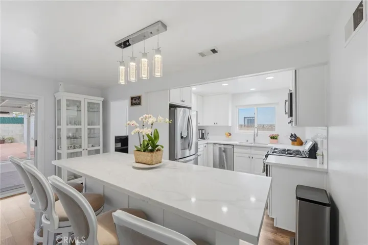 21235 Oakfort Avenue, Carson, California 90745