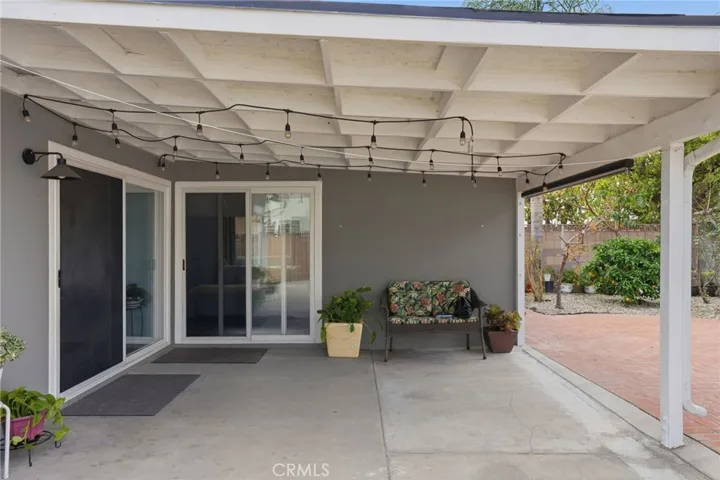 21235 Oakfort Avenue, Carson, California 90745