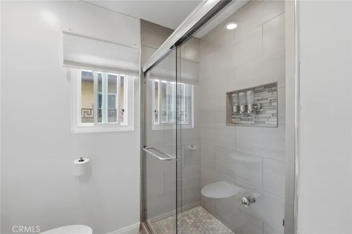 21235 Oakfort Avenue, Carson, California 90745