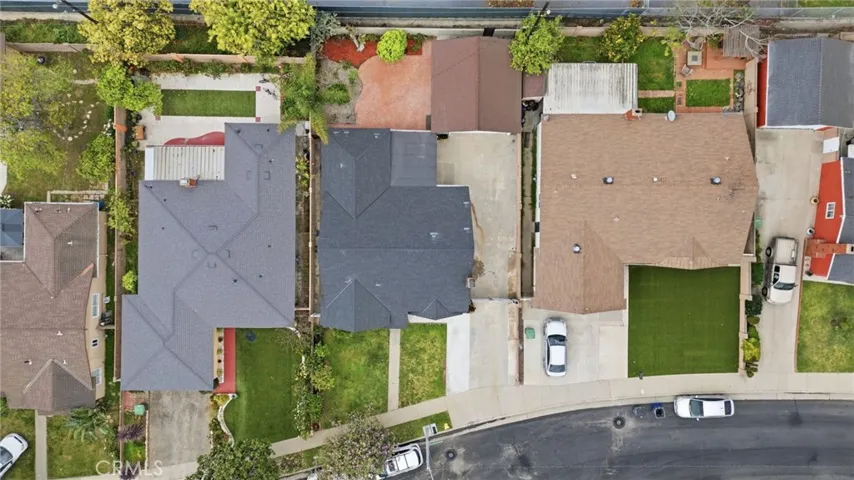 21235 Oakfort Avenue, Carson, California 90745