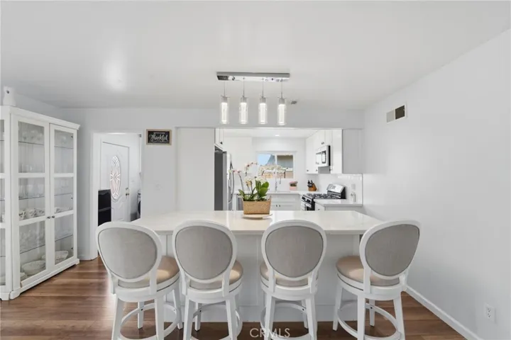 21235 Oakfort Avenue, Carson, California 90745