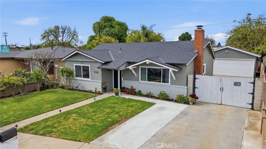21235 Oakfort Avenue, Carson, California 90745