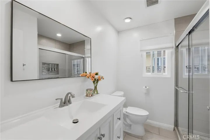 21235 Oakfort Avenue, Carson, California 90745
