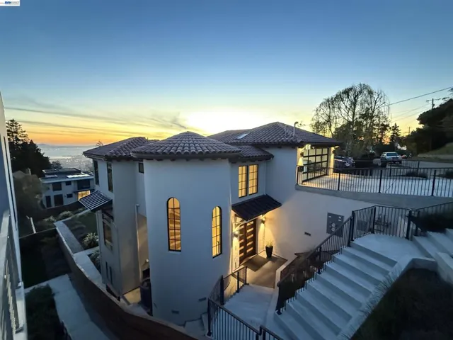 1024 Grizzly Peak Blvd, Berkeley, California 94708