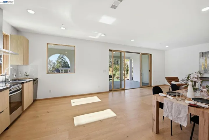 1024 Grizzly Peak Blvd, Berkeley, California 94708