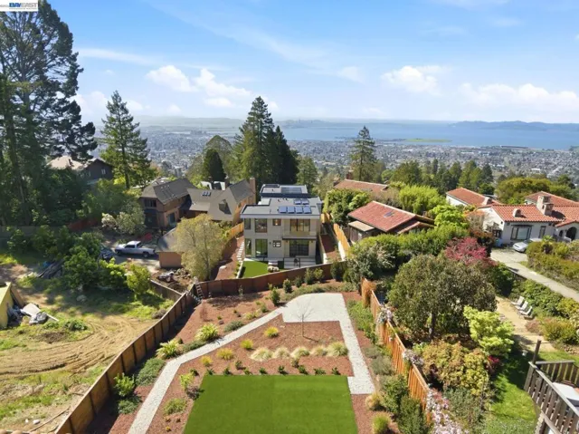 1024 Grizzly Peak Blvd, Berkeley, California 94708