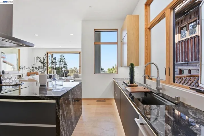1024 Grizzly Peak Blvd, Berkeley, California 94708