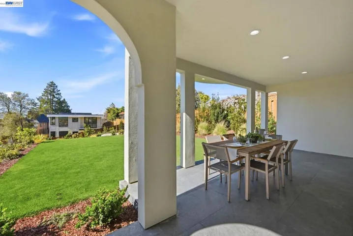 1024 Grizzly Peak Blvd, Berkeley, California 94708