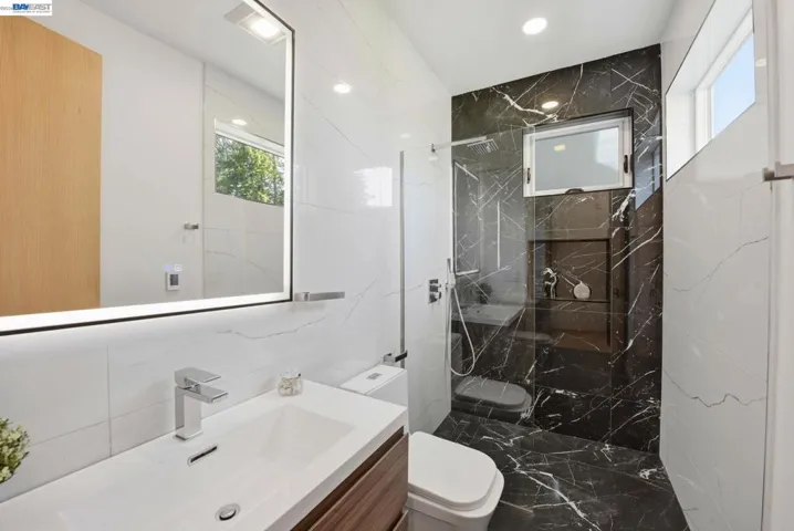 1024 Grizzly Peak Blvd, Berkeley, California 94708