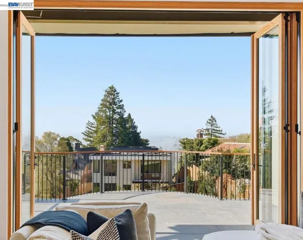 1024 Grizzly Peak Blvd, Berkeley, California 94708