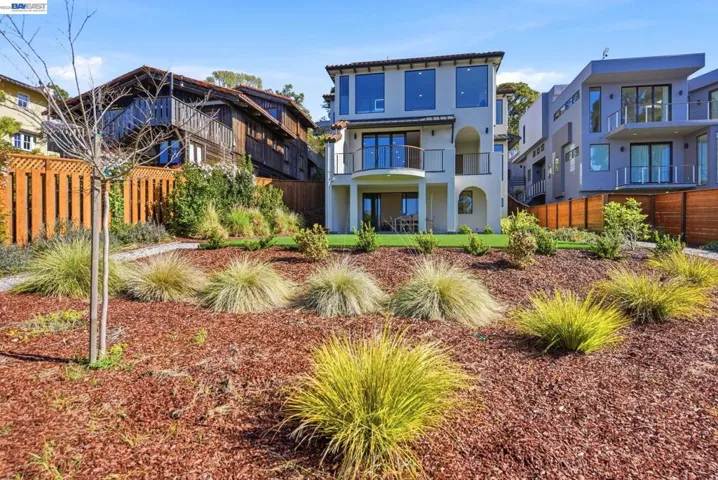 1024 Grizzly Peak Blvd, Berkeley, California 94708