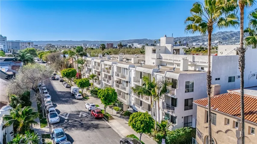 6151 Orange Street 107, Los Angeles, California 90048