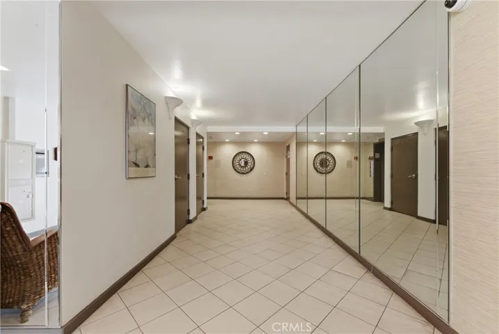 6151 Orange Street 107, Los Angeles, California 90048