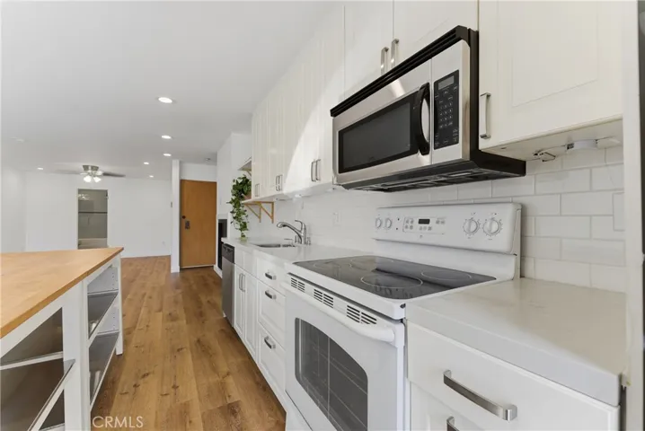 6151 Orange Street 107, Los Angeles, California 90048