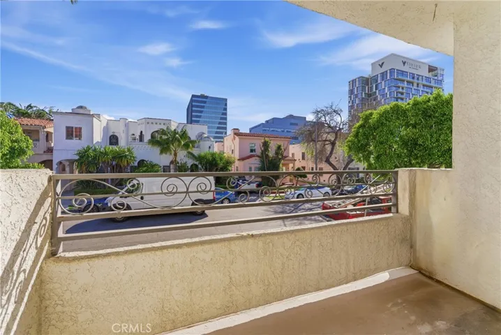 6151 Orange Street 107, Los Angeles, California 90048