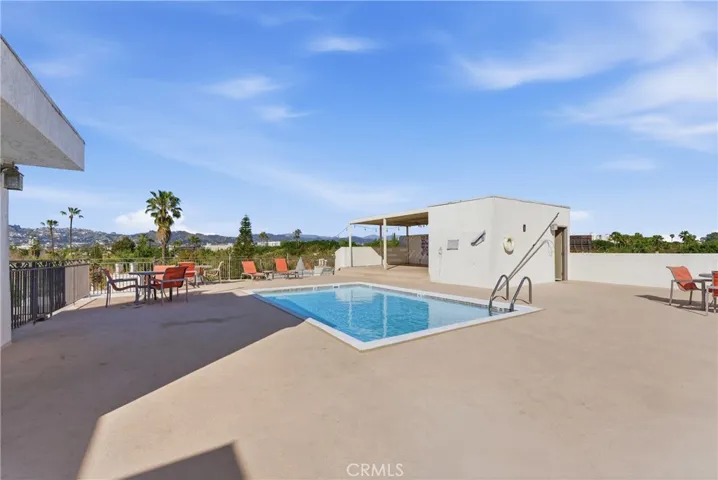 6151 Orange Street 107, Los Angeles, California 90048