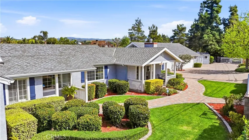 11082 Meads, Orange Park Acres.  Situated on nearly 1/3 of an acre, there's room for your equines.  Or, maybe you're a car enthusiast. That's ok.  Afterall, there's horse power and, there's horse power.  You decide.