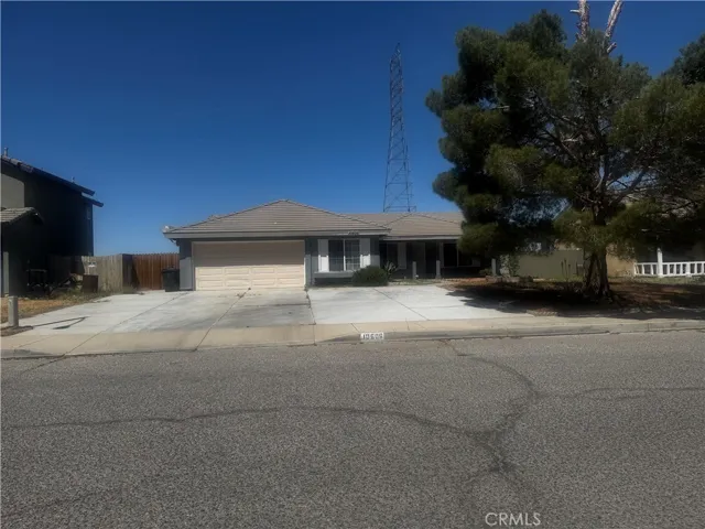 10606 Arlington, Adelanto, California 92301