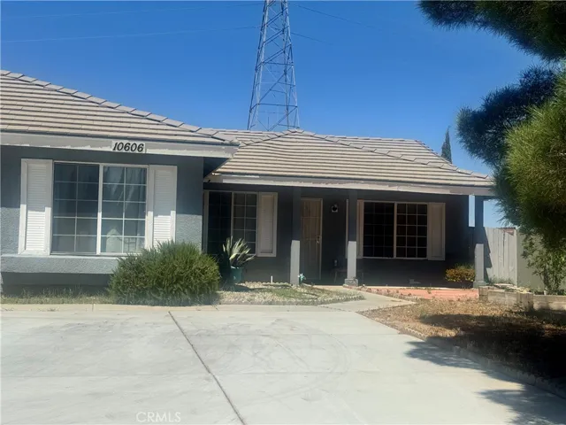 10606 Arlington, Adelanto, California 92301