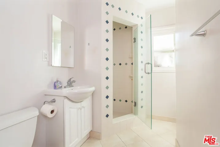 137 N Burnaby Avenue, Glendora, California 91741