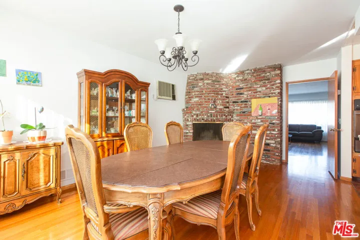 137 N Burnaby Avenue, Glendora, California 91741