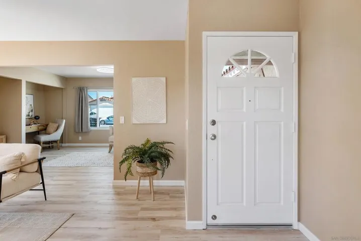 7427 Kamwood St, San Diego, California 92126