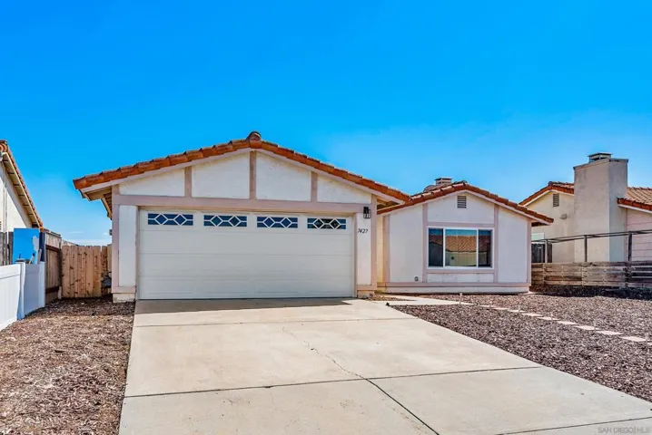7427 Kamwood St, San Diego, California 92126