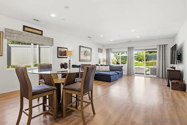 Den/Family/Great Room