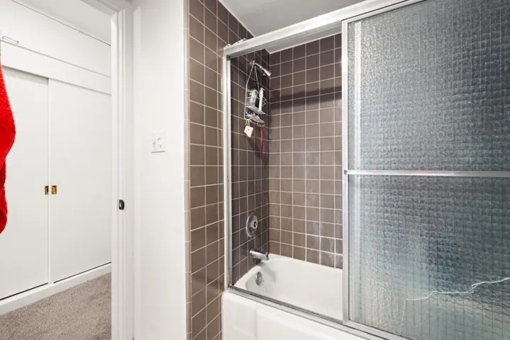 028_46285burroweedln34_168