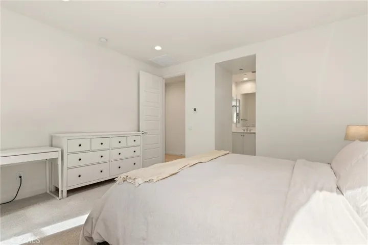 67 Sanctuary, Mission Viejo, California 92692