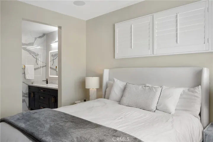 12837 N Seaglass, Los Angeles, California 90094