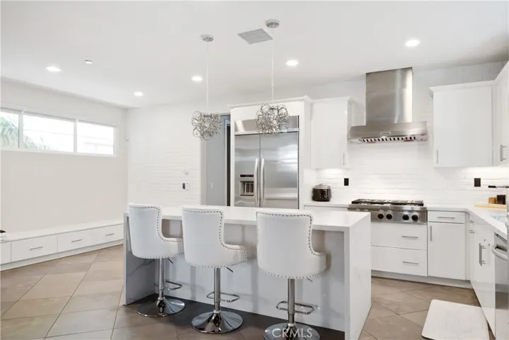 12837 N Seaglass, Los Angeles, California 90094
