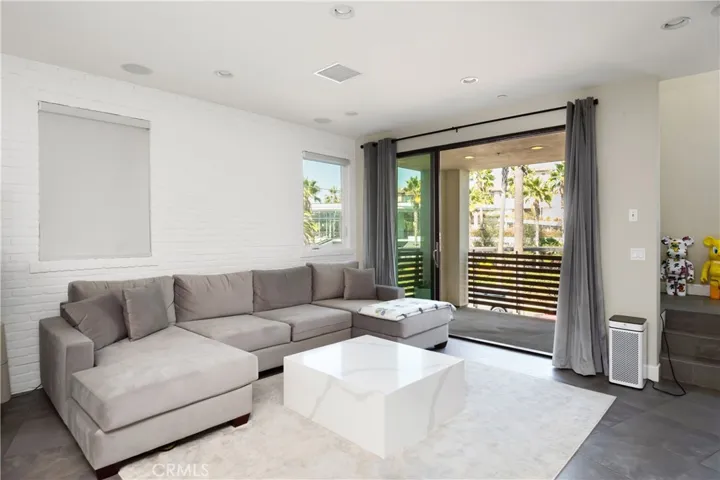 12837 N Seaglass, Los Angeles, California 90094