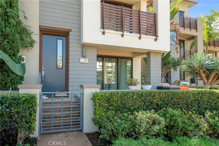 Your Silicon Beach home!