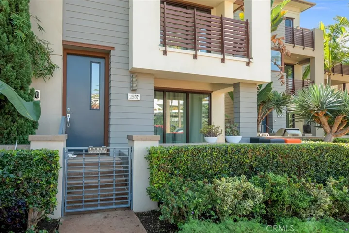 Your Silicon Beach home!