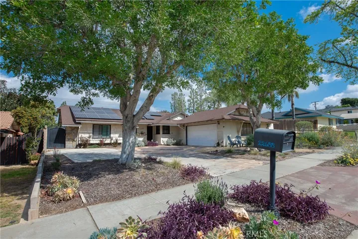 Welcome to 22688 La Paix St, Grand Terrace, CA 92313