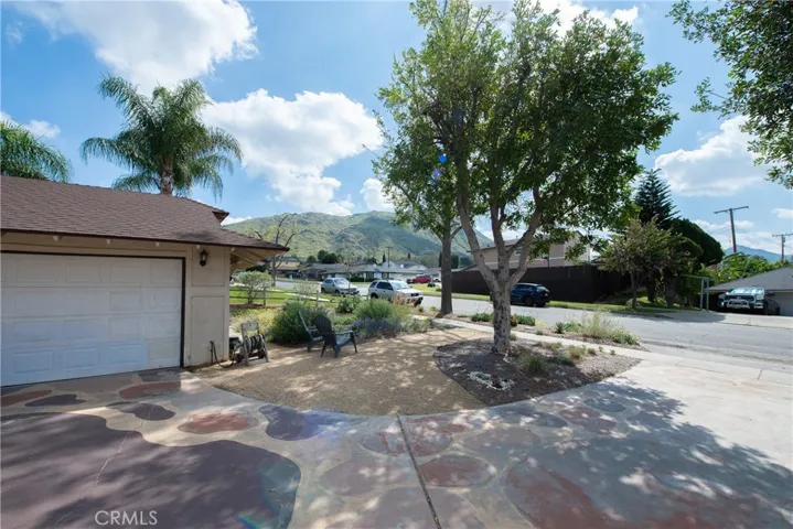 The mountain view is beautiful from the front yard.