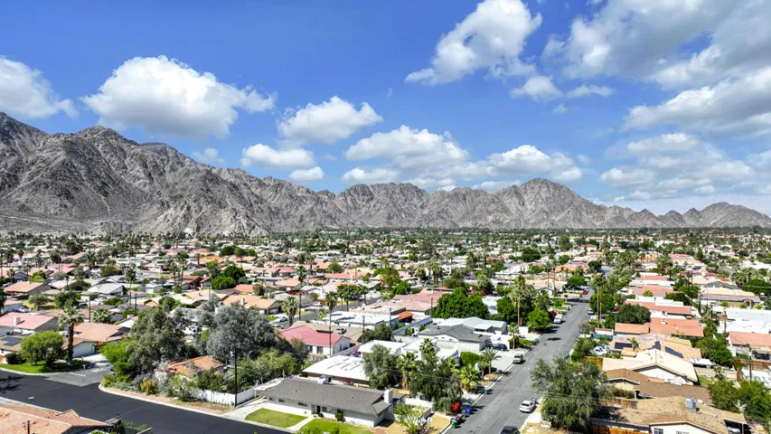 Scenic neighborhood setting